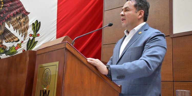 MC propone Ley de Transparencia funcional y cercana