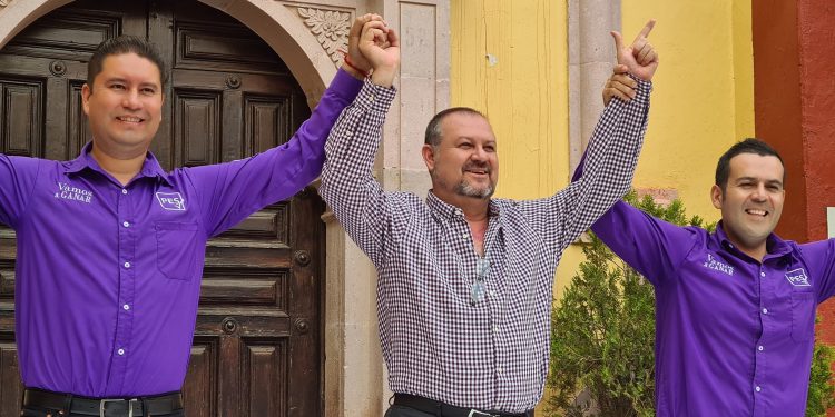 Declara Ieez procedencia del registro de candidaturas de Ulises Mejía e Iván de Santiago