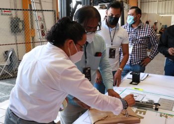 Se entregan los paquetes electorales a funcionarios de mesas directivas de casilla