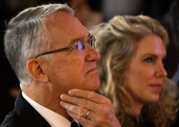 Salinas Pliego deberá pagar 580 mdd a acreedores en EU