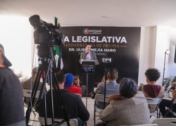 Ulises Mejía cuestiona el uso de recursos y proselitismo en el informe de Verónica Díaz